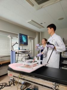 Жапонияның Фукуока қаласында диагностикалық және терапевтикалық эндоскопия бөлімшесінде тағылымдама