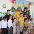 1 маусымда Халықаралық балаларды қорғау күні аясында балалар консультациясында қызметкерлердің балалар және екпеге келген балалармен мерекелік ертеңгілік өткізілді.