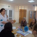 Дүниежүзілік обырға қарсы күрес күні және оған орайластырылған онкологиялық ауруларды ерте анықтау және алдын алу  жөнінде онкүндік өткізу аясында Отбасын құру және Климакс мектептерінде «Сүтбездерінің өздігінен тексеру» тақырыбындағы дәрістер
